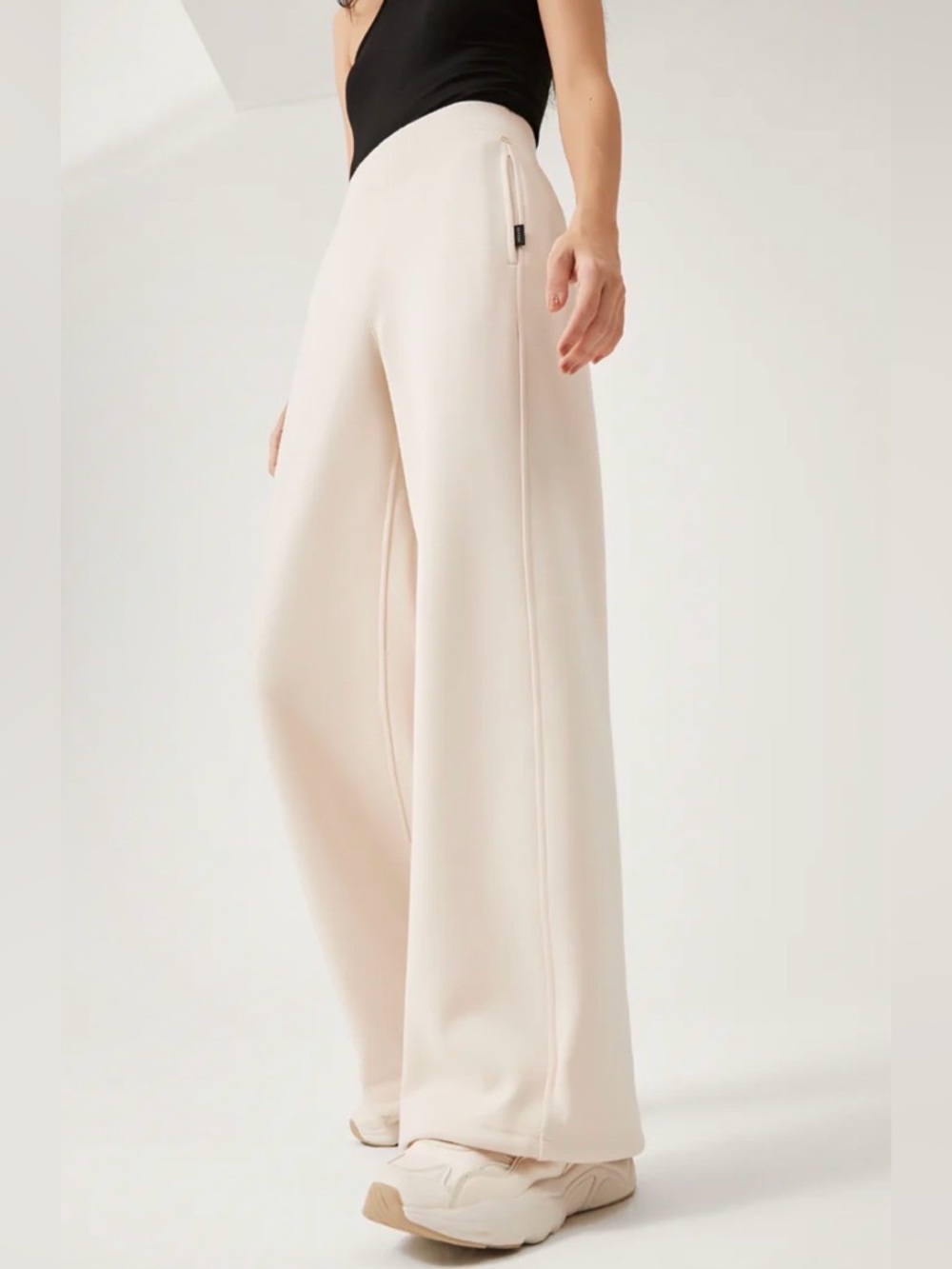 SUPESU Cubby Sweatpants Wide Leg Cream 28” inseam NWT XS Petite